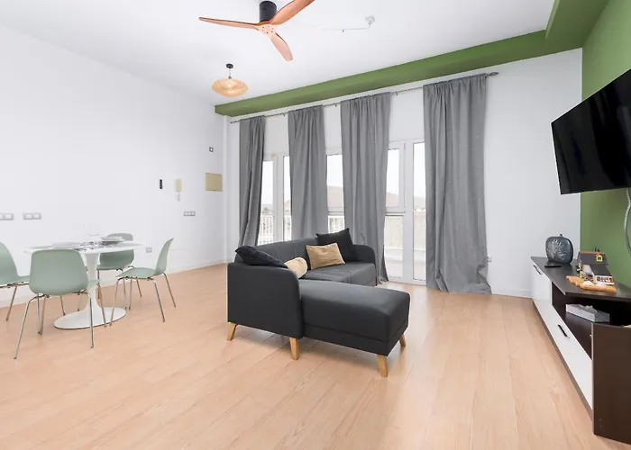 Home2book Modern With Pool In 公寓 科拉雷侯